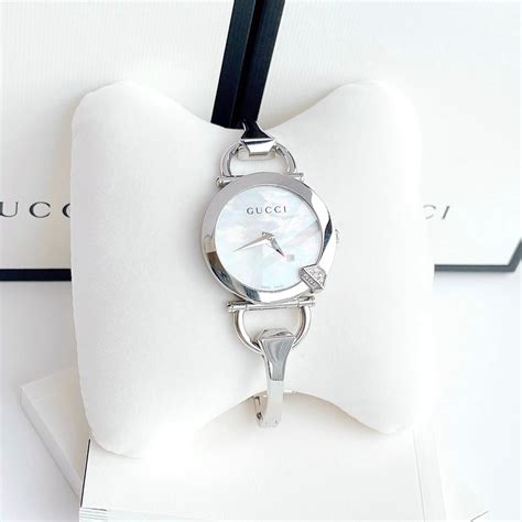 gucci 122 chiodo ya122505|Chiodo 122 35mm Mother of Pearl Dial Diamond .